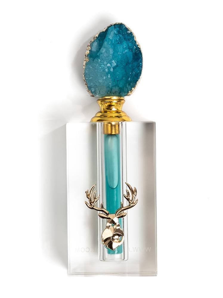 f53af50c-e309-4847-9302-009b64dbb4e6-748.59638178415x1000-4Yxh8RX4iBsNLs53V8tzSpXS1THJkYVP6mzfv4pS مسك غزلان الازرق - الصورة 1